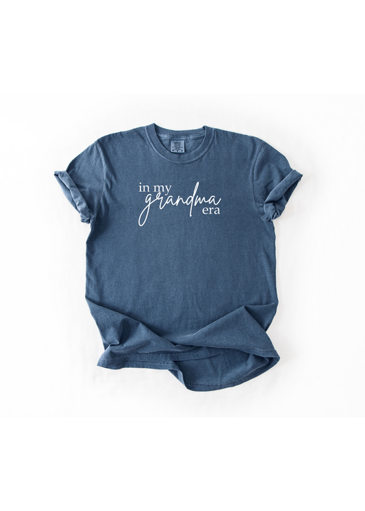 Mom Auntie Grandma Nana Era T-shirt